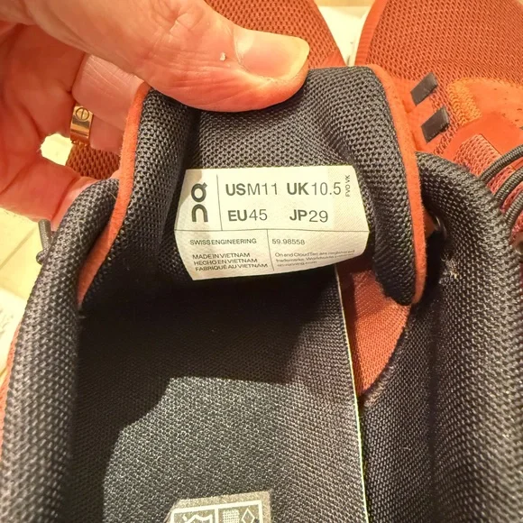 On Running Men’s Cloud 5 Sneakers | Size 11 - Picture 6 of 8